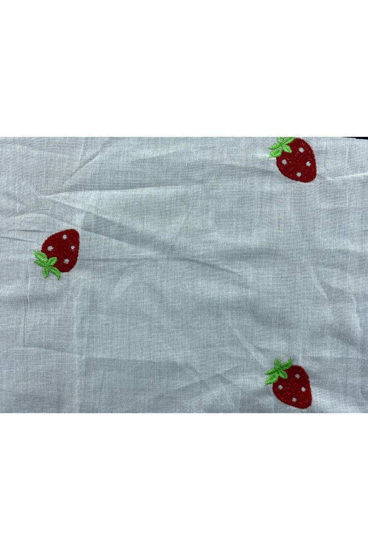 Kırmızı Çilek Nakışlı Vual Kumaş