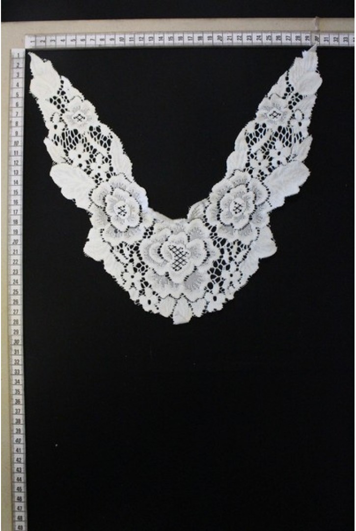 Ham Yapıda Polyester Dantel Yaka