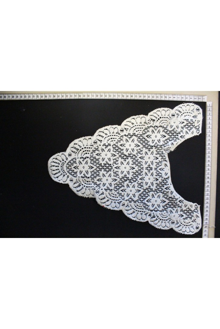 Ham Polyester Dantel Yaka