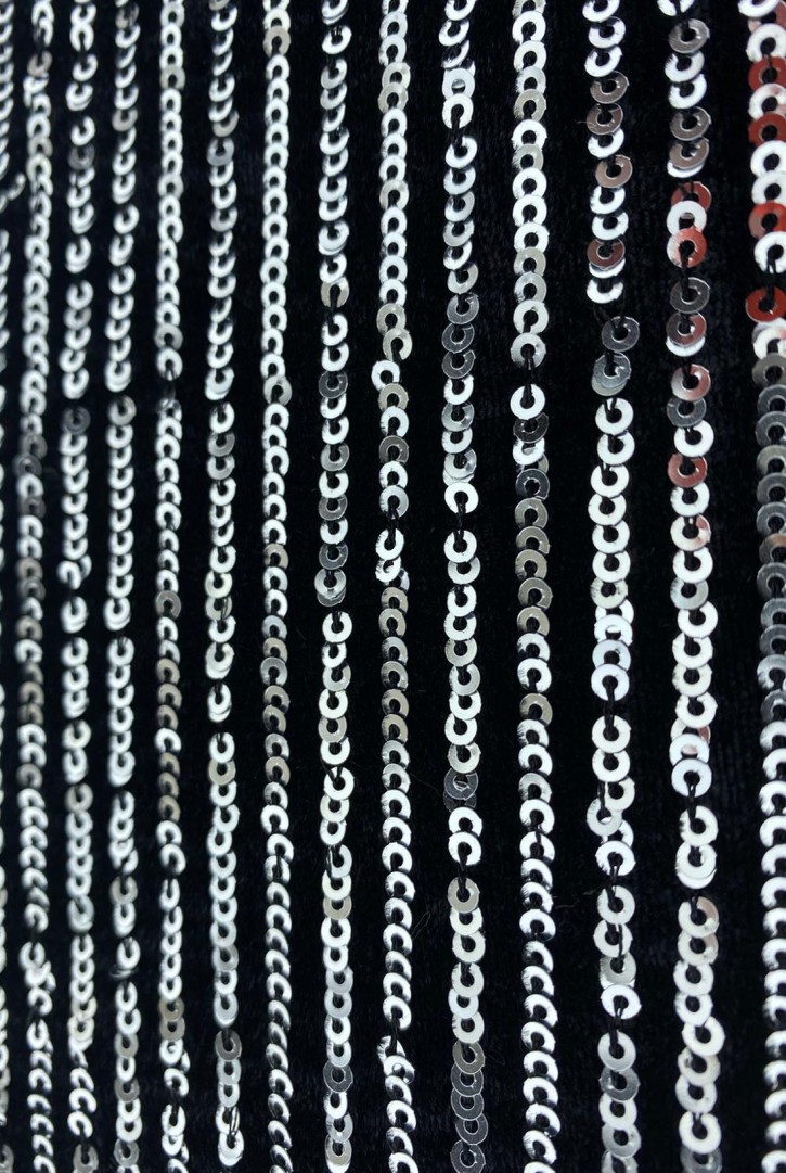 Gümüş Renkli Zara Payet Kumaş, Siyah Kadife Zemin