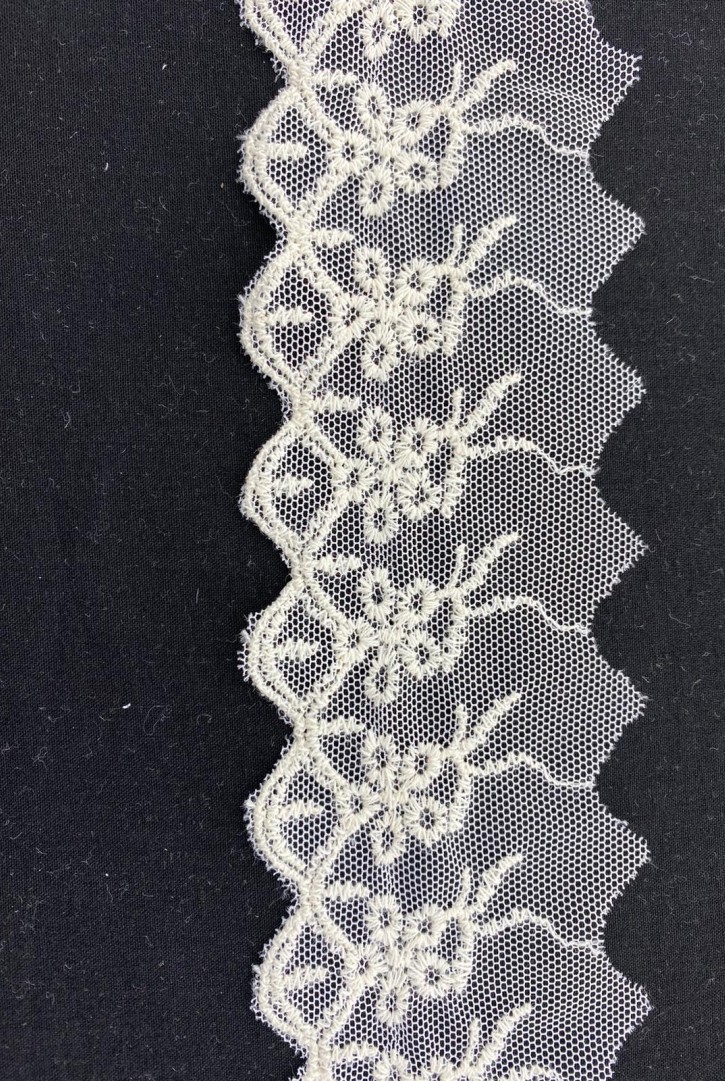 Ham Pamuk İplikli Tül Üzeri Brode Bant