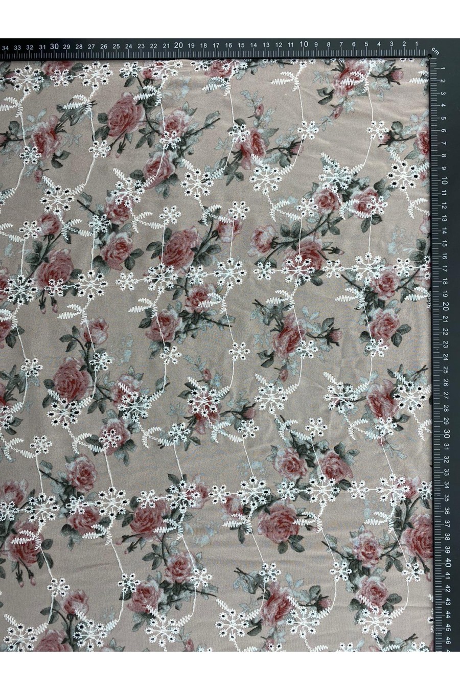 15279-METRE Pudra Zemin Pembe Gül Desenl Baskılı Şifon Brode