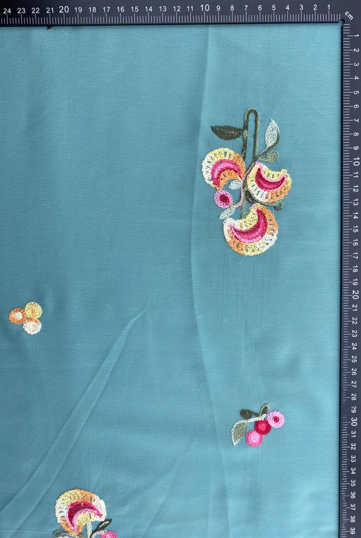 Renkli Nakışlı Mint Şifon Kumaş