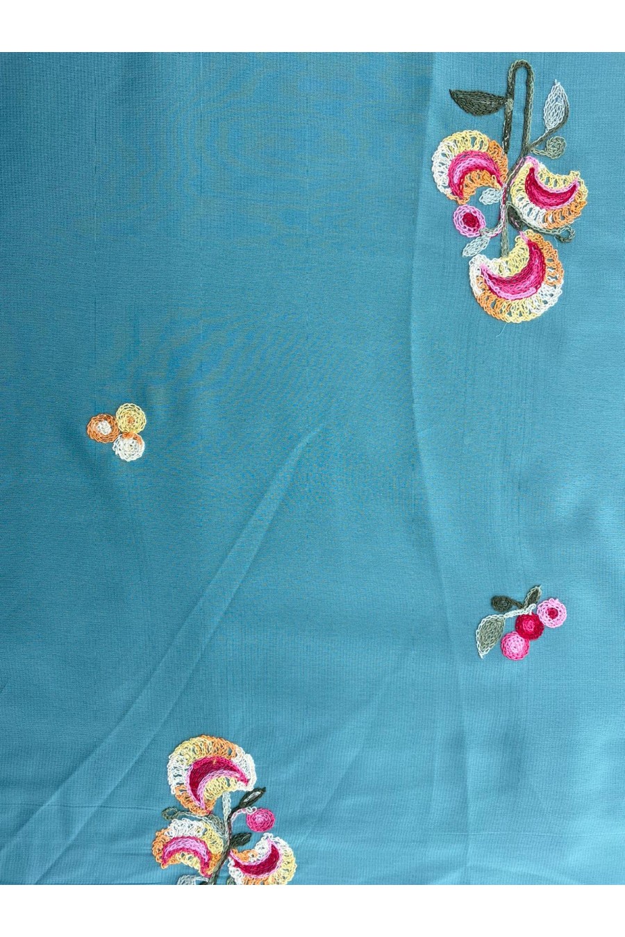 Renkli Nakışlı Mint Şifon Kumaş