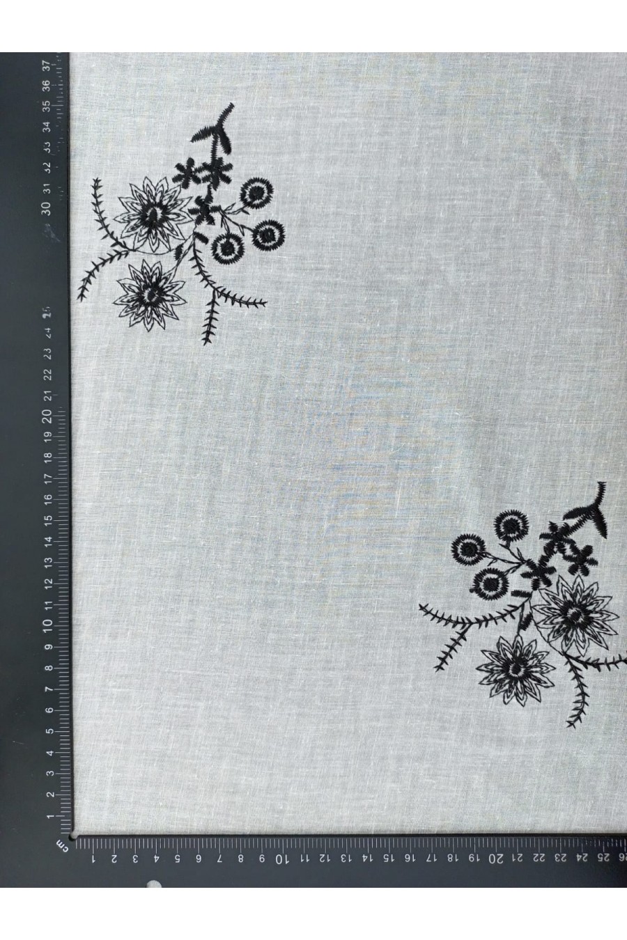 Siyah Nakış İpli Off White Brode