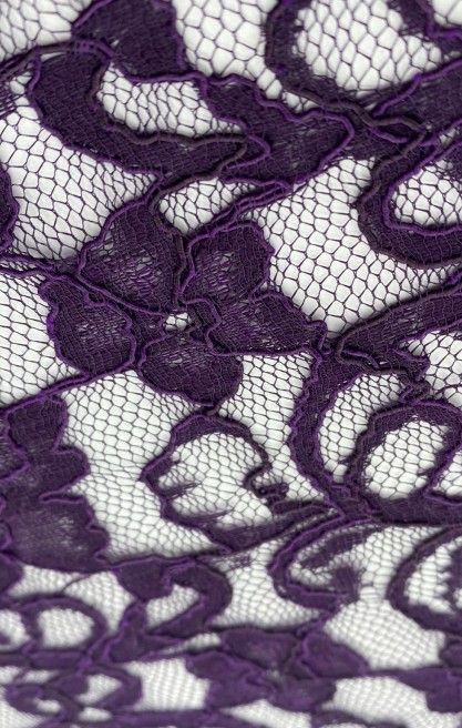 Mor Kordlu Yerli Dantel Kumaş - 157 cm Polyester