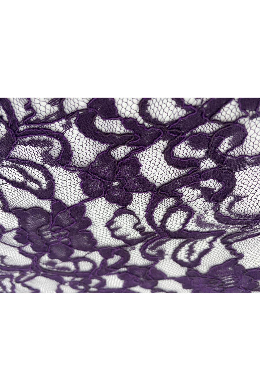 Mor Kordlu Yerli Dantel Kumaş - 157 cm Polyester