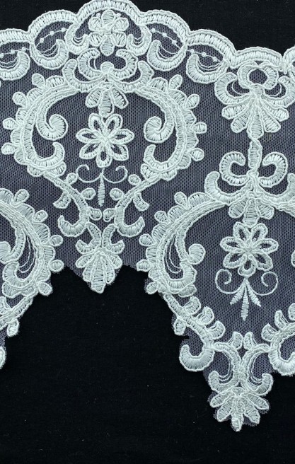 Parlak Tül Üzeri Kasar Polyester Dantel Bant