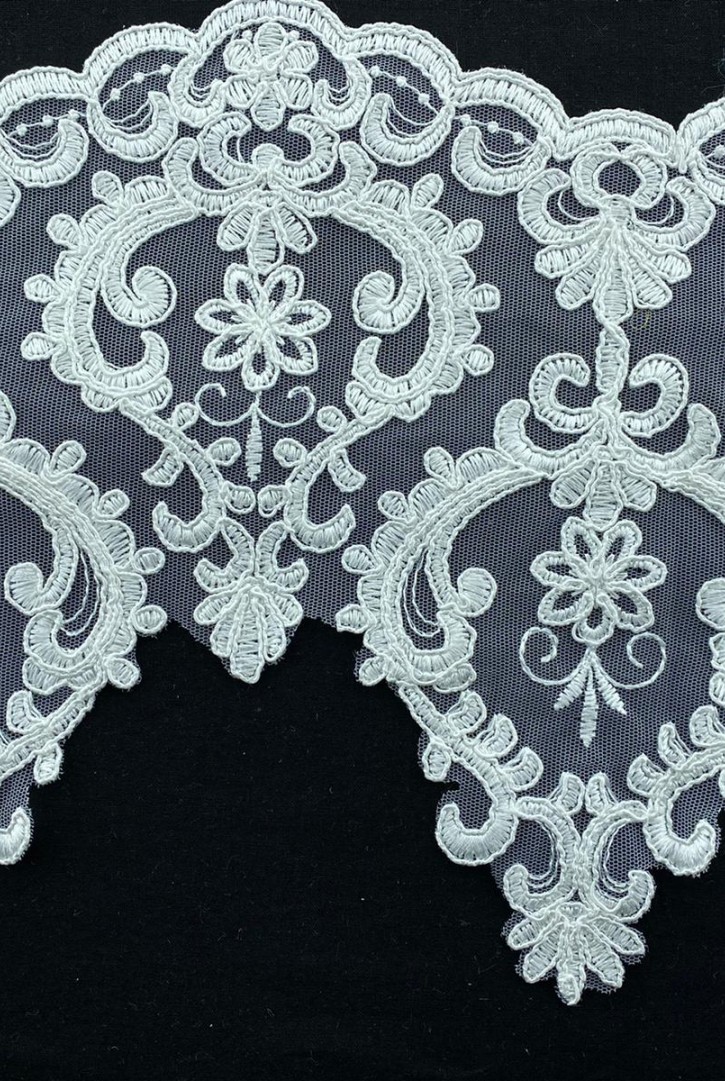 Parlak Tül Üzeri Kasar Polyester Dantel Bant