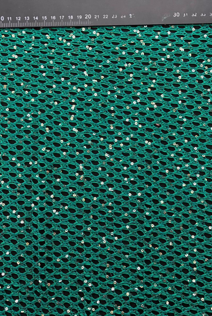 Yeşil Zemin Gümüş Pullu File Kumaş, 145 cm