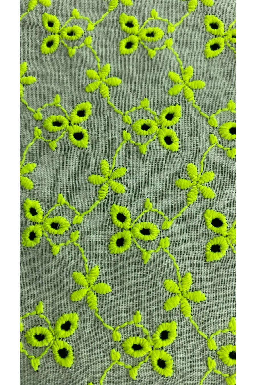Neon Yeşil İpli Pamuk Vual Brode Kumaş