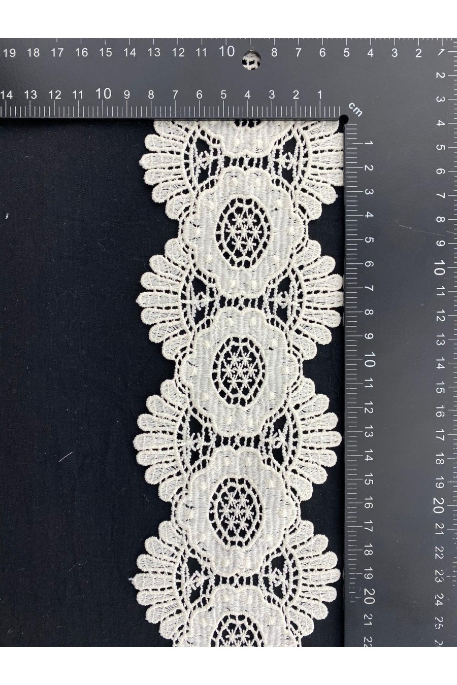 10 cm Krem Renk Güpür Brode Bant