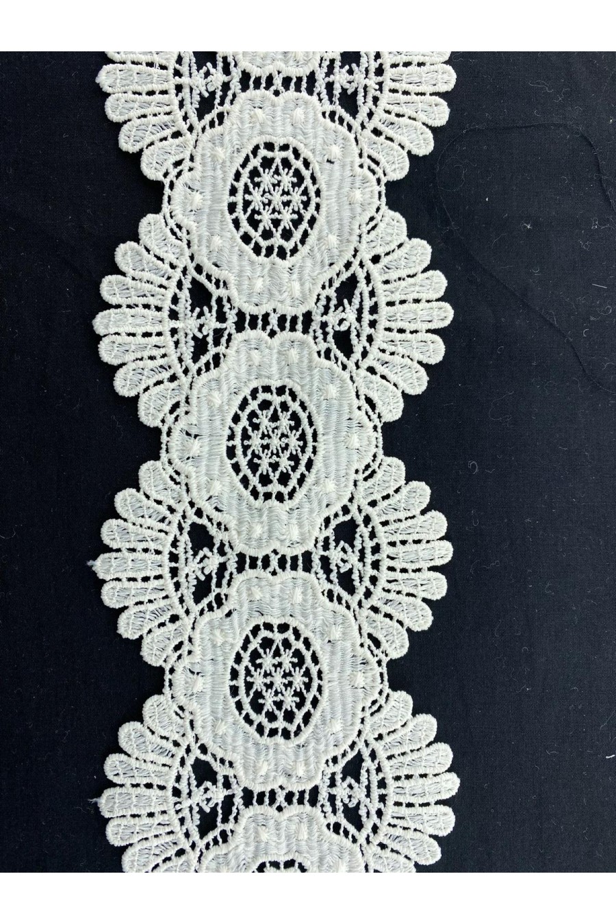 10 cm Krem Renk Güpür Brode Bant