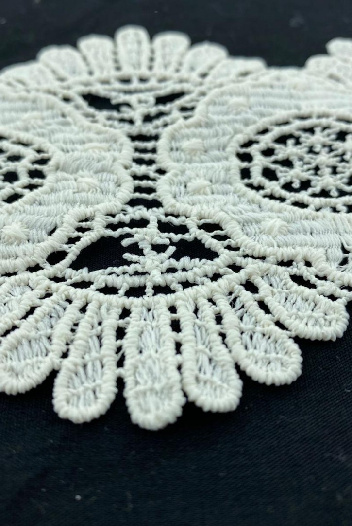 10 cm Krem Renk Güpür Brode Bant