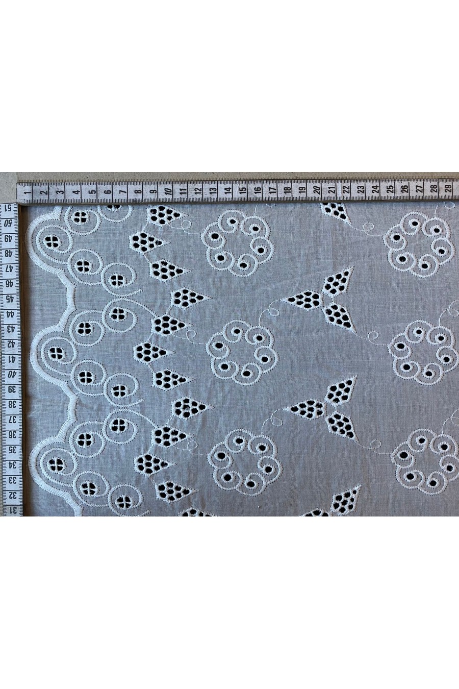 Kasar İşlemli Mat Polyester Vual Brode Kumaş