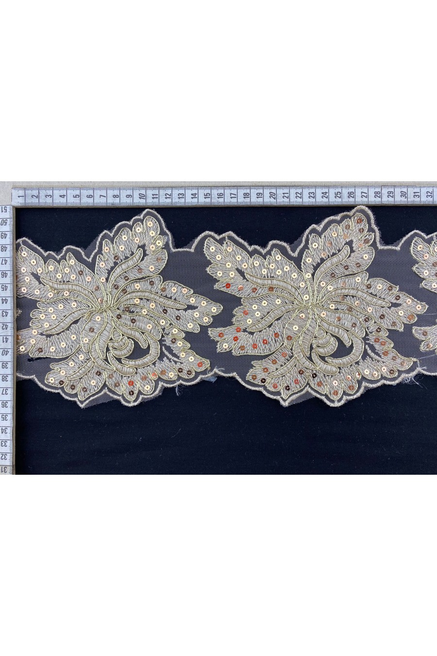 4055-METRE 15,5 cm Gold Pullu Kordlu İthal Brode Bant