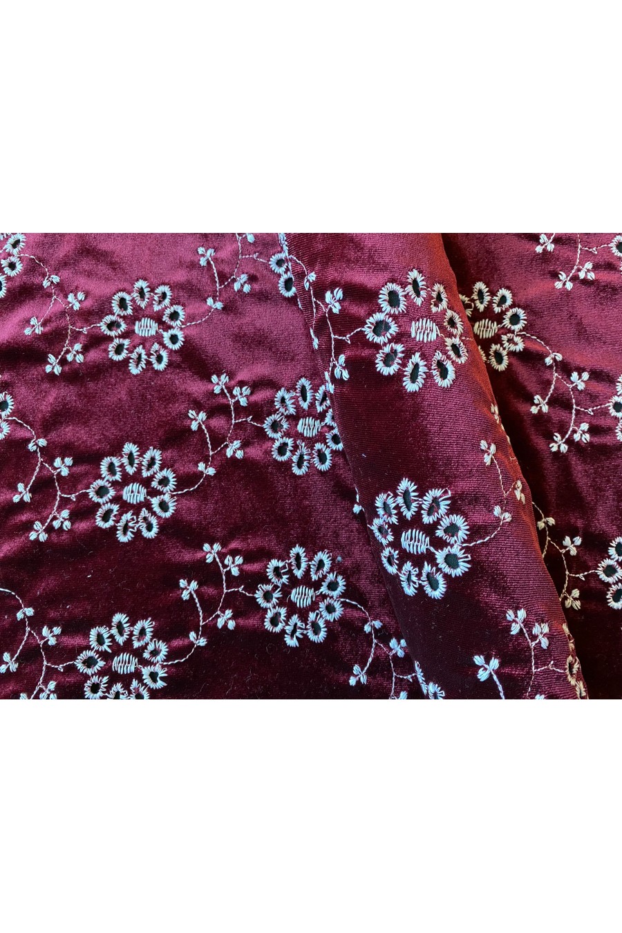 Bordo Kadife Bohrerli Brode Kumaş