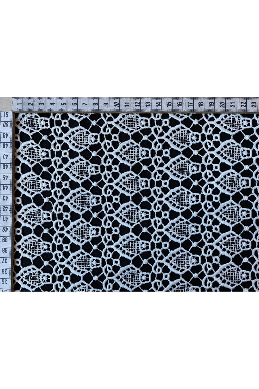 8332-METRE Mat Ham Polyester Brode