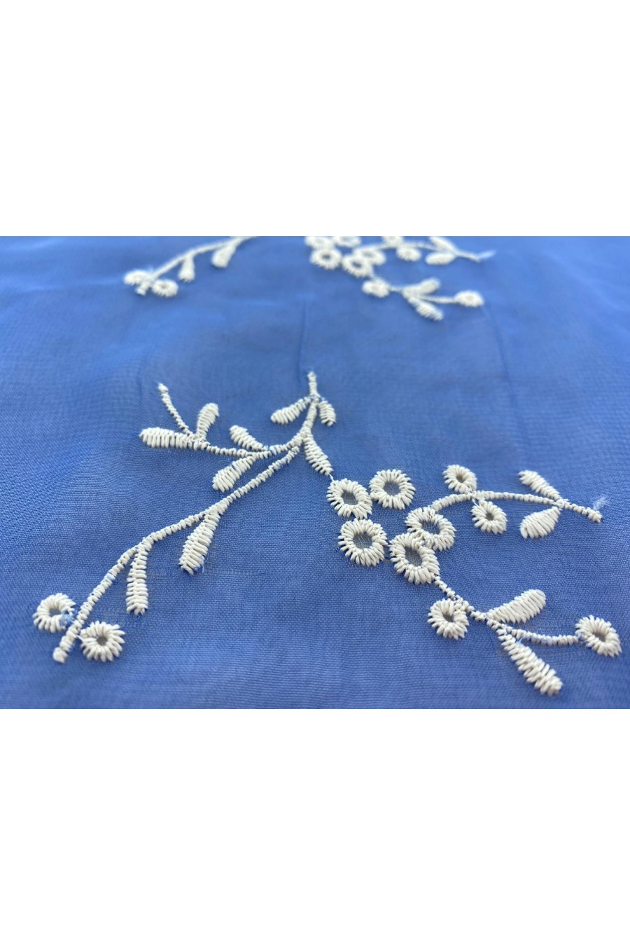 İndigo Zemin Pamuk Polyester Brode, Şifon Üzeri