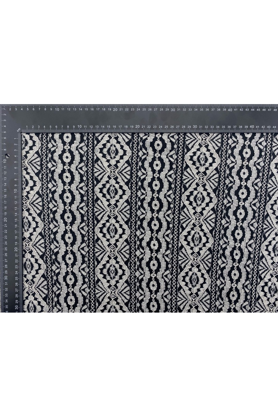 3440-KG Siyah-Beyaz Pamuk Brode Kumaş