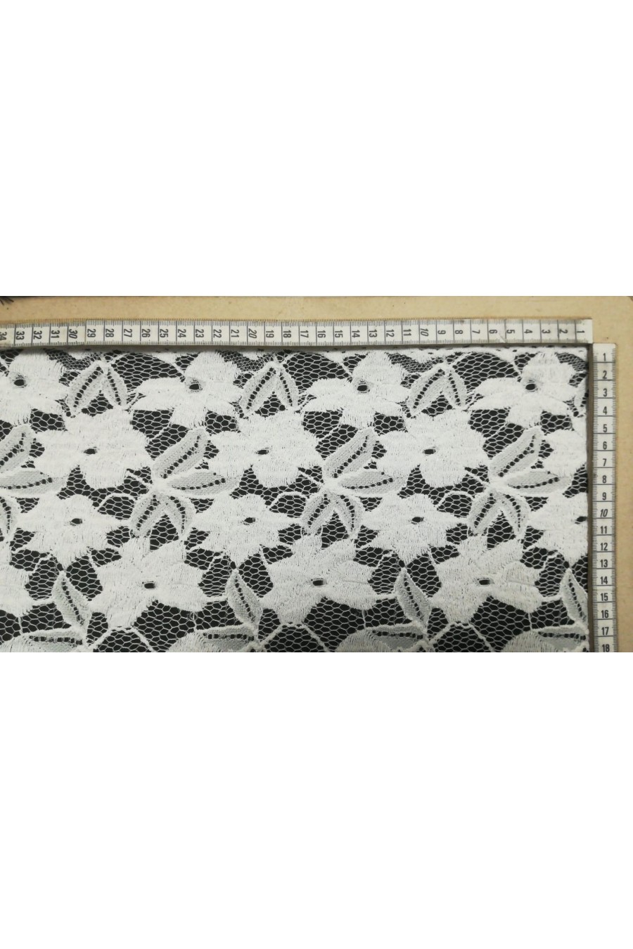 Beyaz Yerli Polyester Dantel