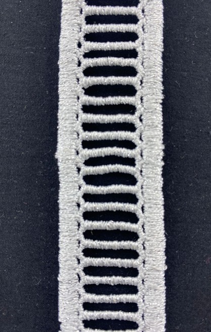 Gümüş Renkli Lurex İşlemeli Güpür Brode Bant, 2.5 cm