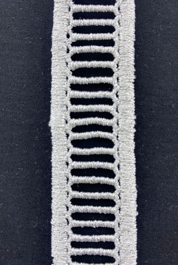 Gümüş Renkli Lurex İşlemeli Güpür Brode Bant, 2.5 cm