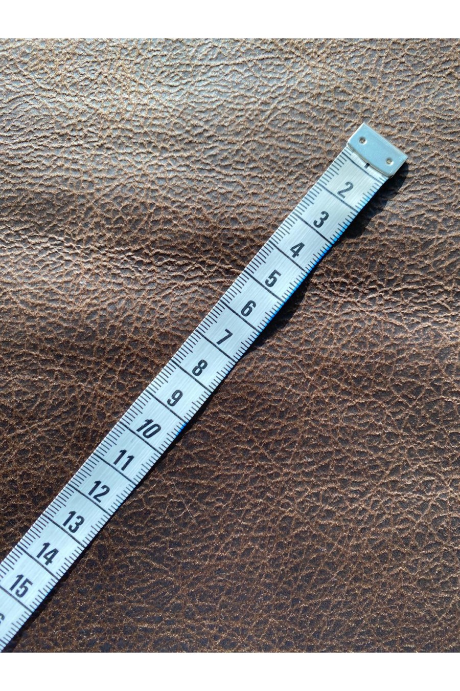 22581 KUMAŞ/YERLİ/LEZ/POLYESTER/KAHVERENGİ DERİ/KREM KÜRK/150 CM