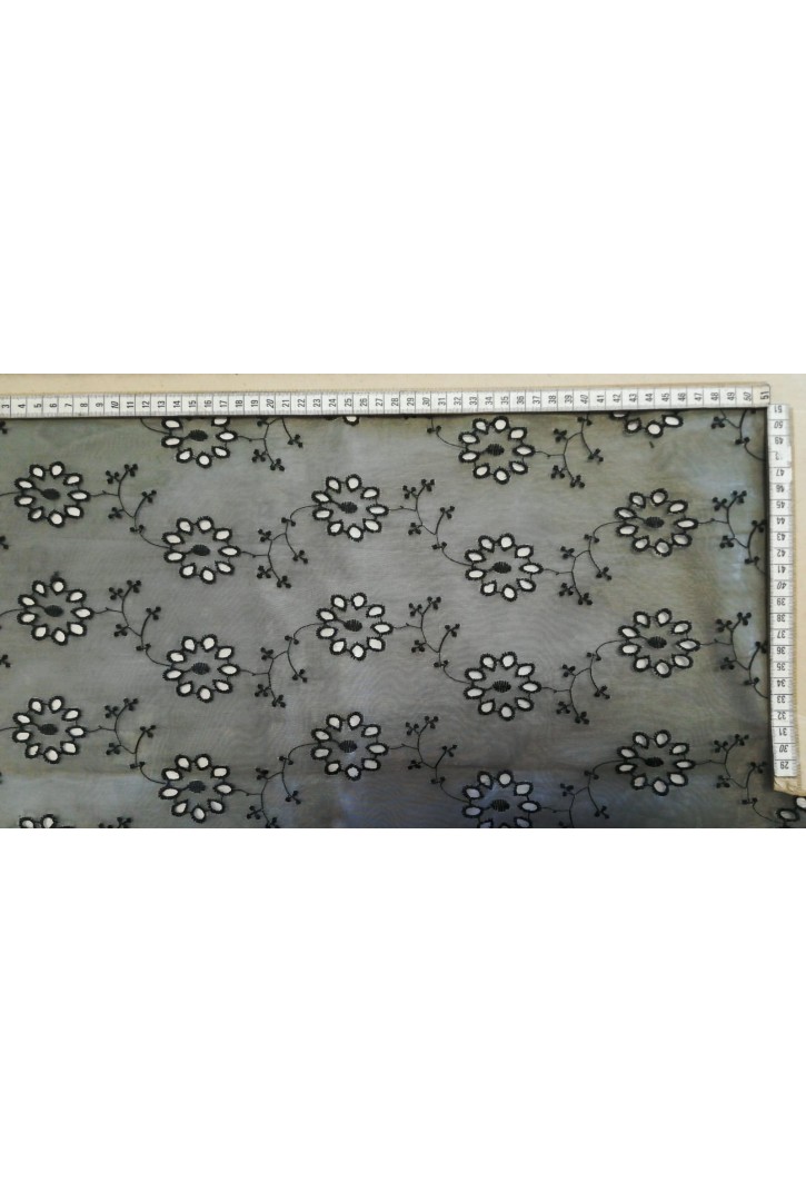 Siyah Organze Üzeri Bohrerli Brode Kumaş, 130 cm