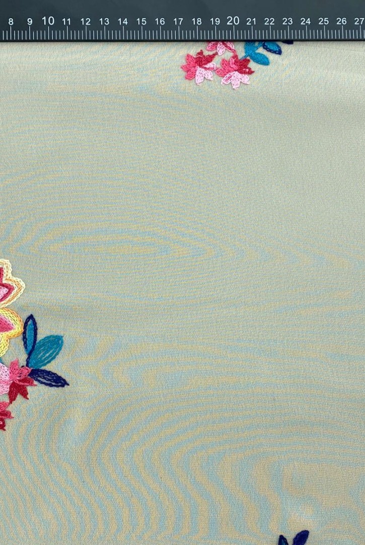 Bej Zemin Üzeri Renkli Nakışlı Şifon Brode, İthal