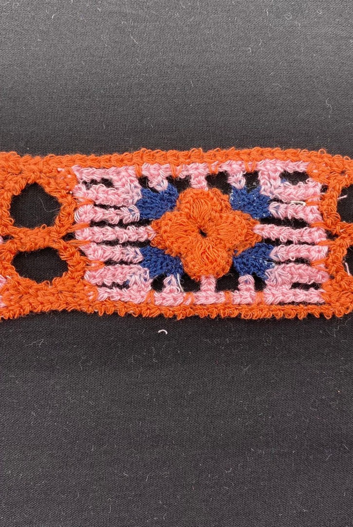 Turuncu-Pembe-Lacivert Tığ İşi Bant, 4.5 cm