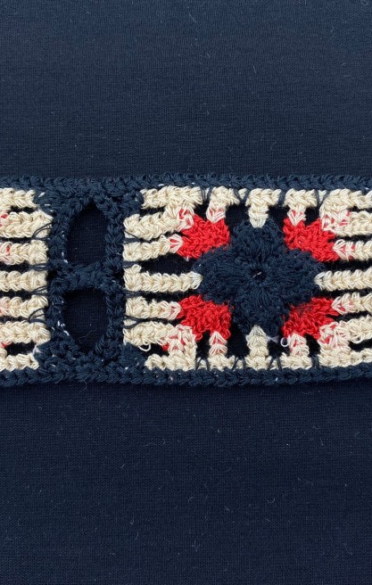 Siyah-Kırmızı-Kahverengi Tığ İşi Bant, 4.5 cm