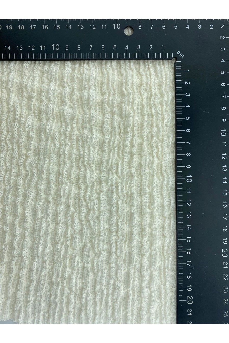 19557 Dantel Kumaş – Pamuk/Polyester – Ham – Bürümcük Dokulu – 175 cm