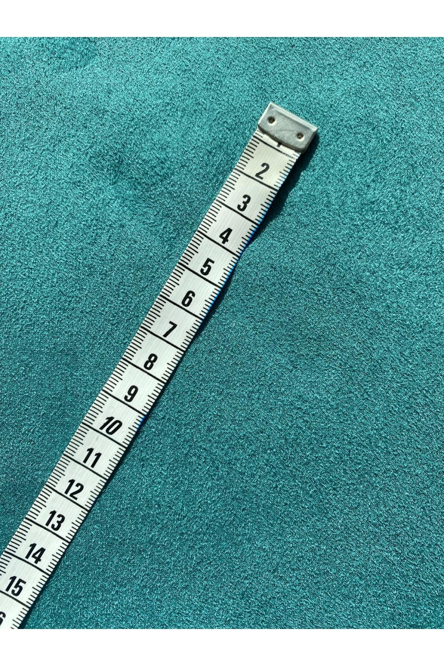 22608-METRE 22608 KUMAŞ/YERLİ/LEZ/POLYESTER/MAVİ ZEMİN/KREM KÜRK/150 CM