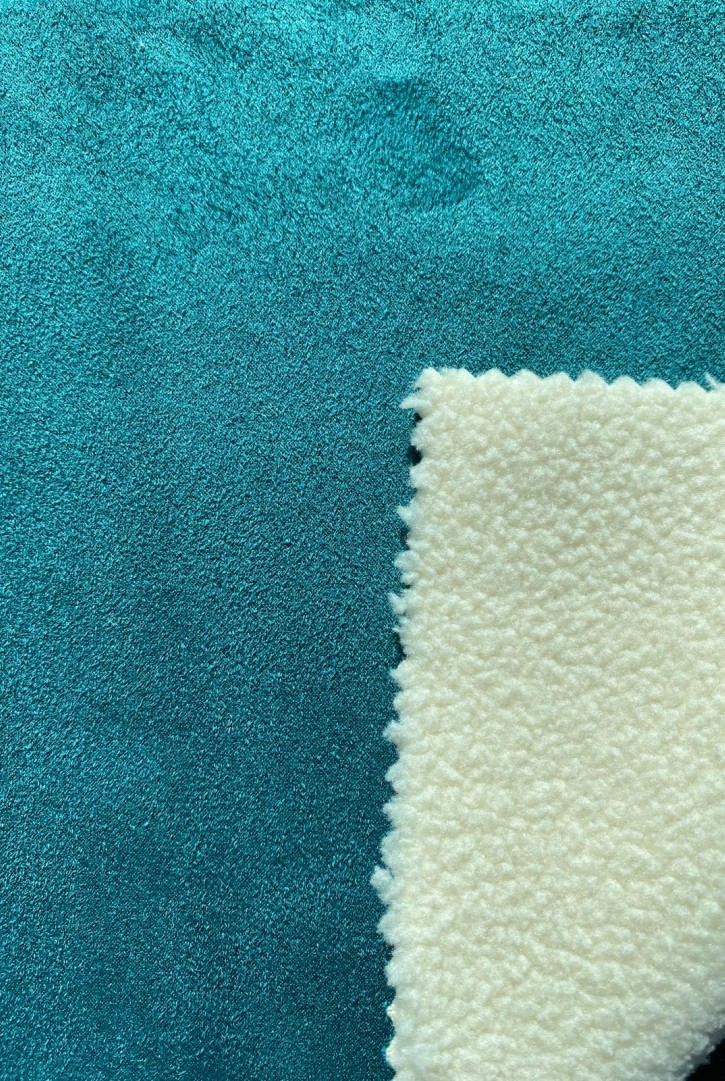 22608 KUMAŞ/YERLİ/LEZ/POLYESTER/MAVİ ZEMİN/KREM KÜRK/150 CM