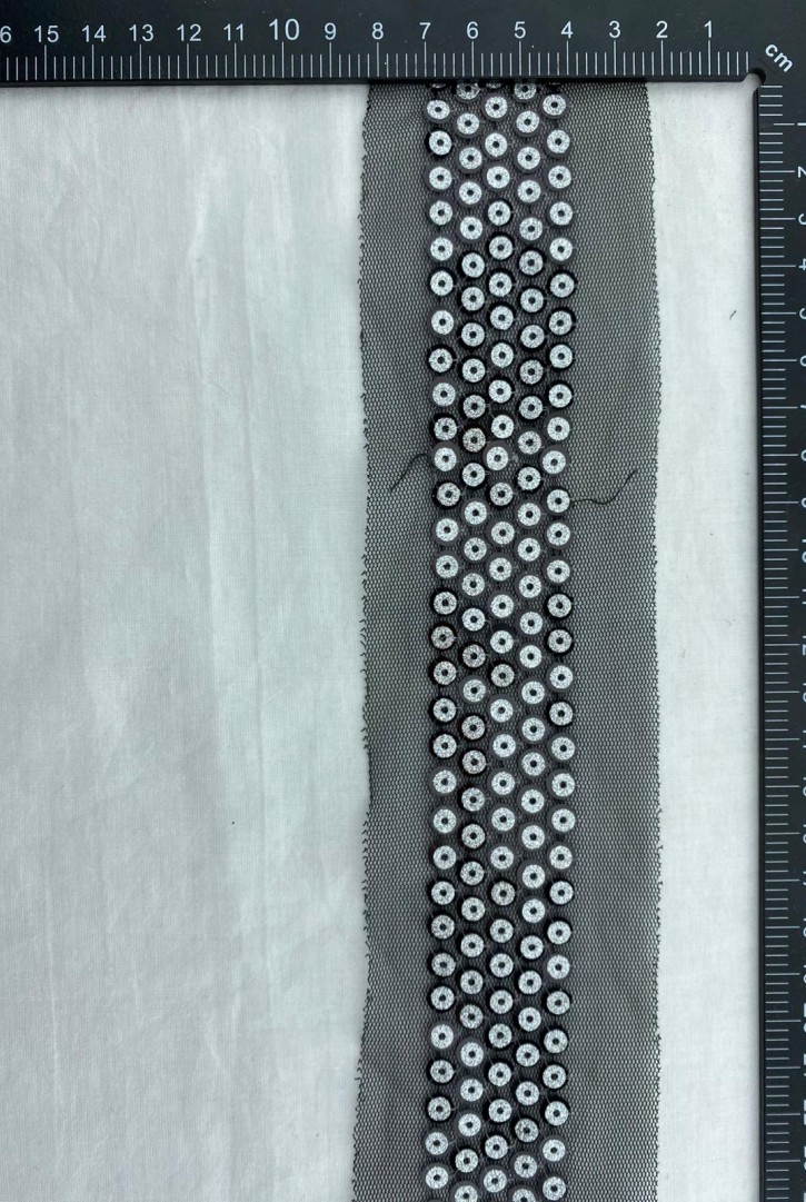 Siyah Mesh Üzeri Gümüş-Siyah Pullu Bant, 3 cm