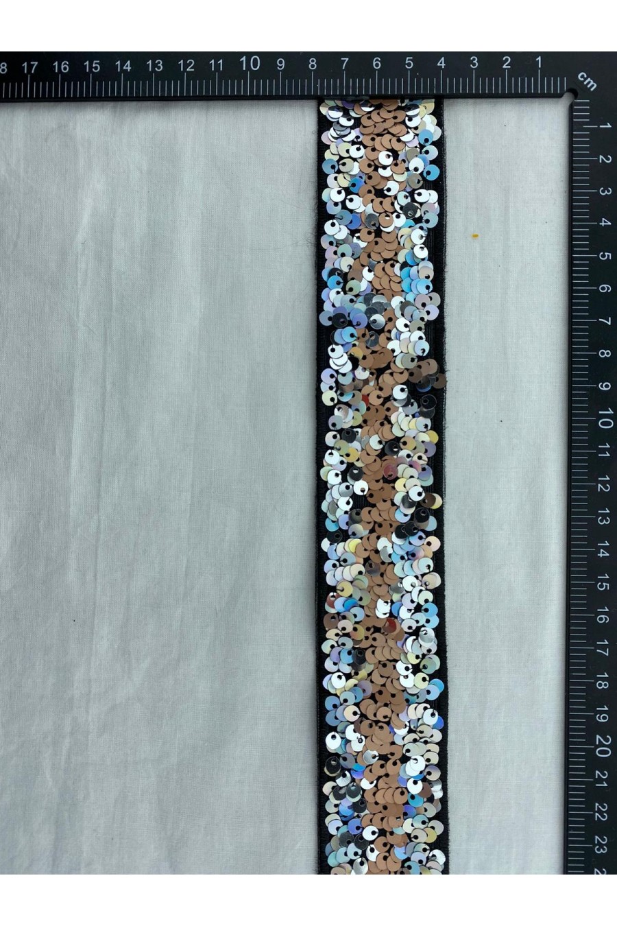 Siyah Mesh Üzeri Hologram Şampanya Pullu Bant, 4 cm