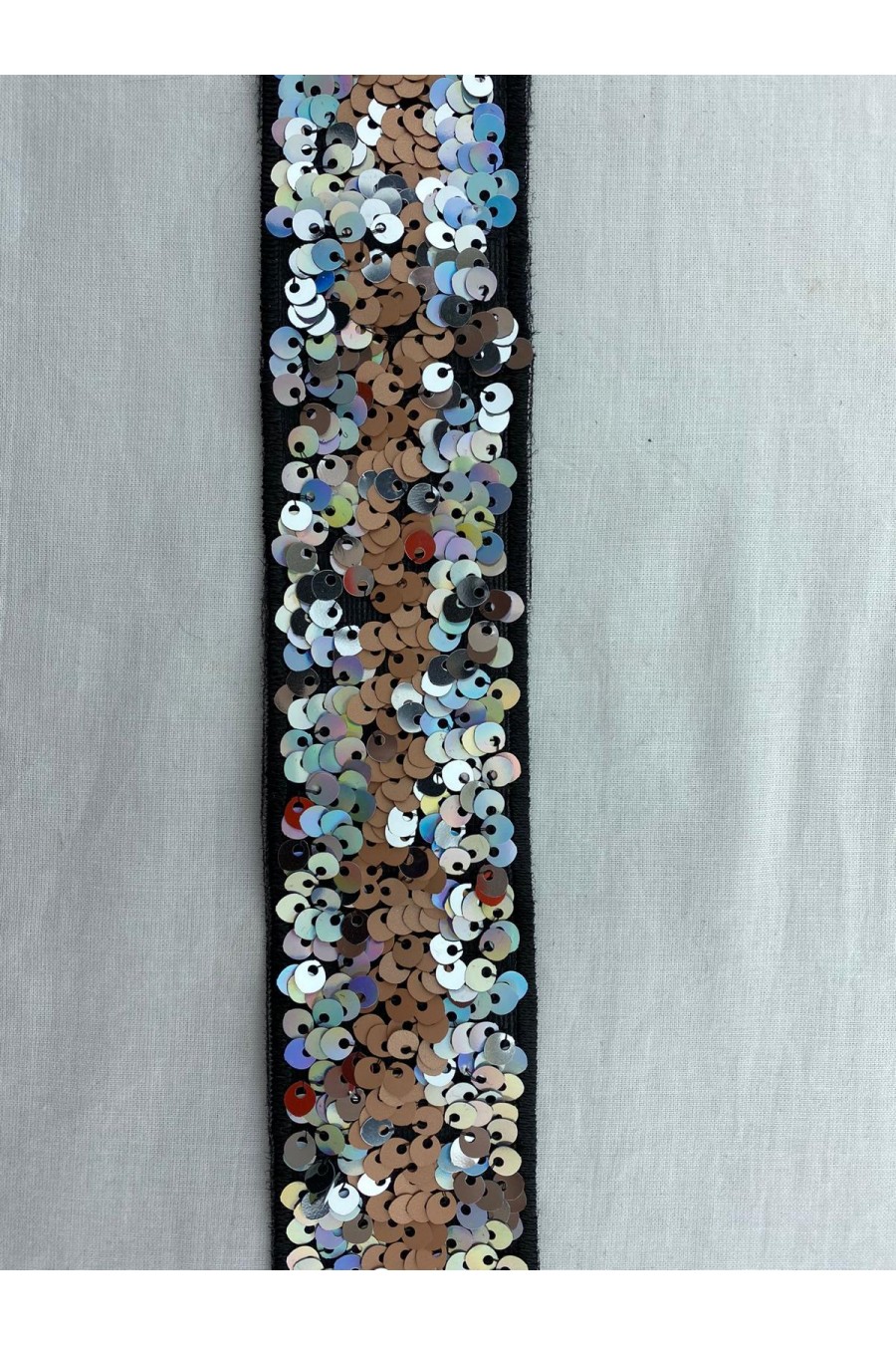 Siyah Mesh Üzeri Hologram Şampanya Pullu Bant, 4 cm