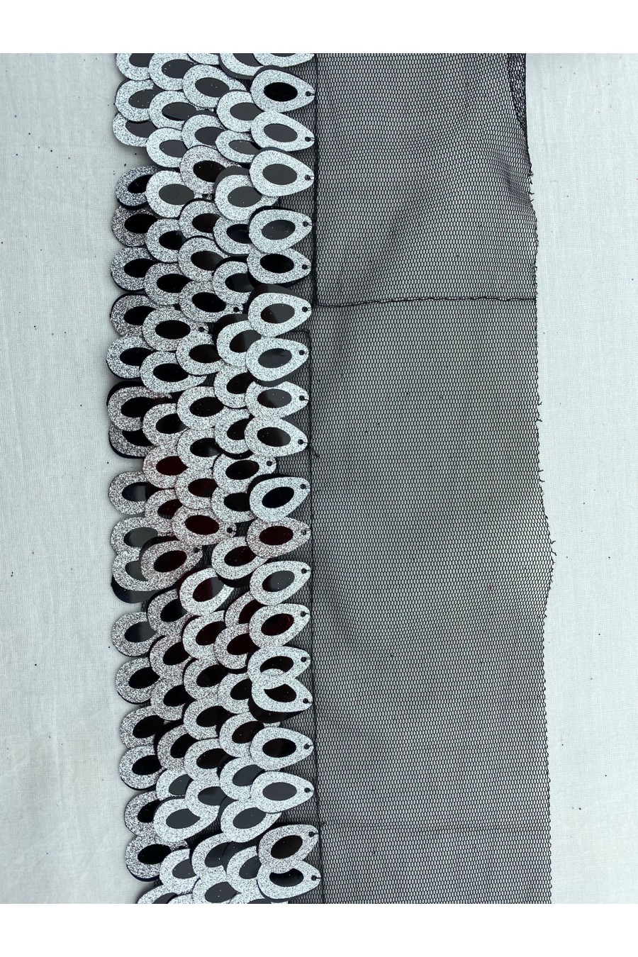 Gümüş Simli Siyah Tül Üzeri Bant, 6 cm