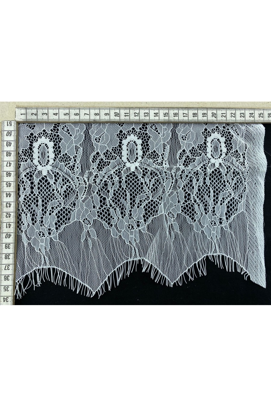 Siyah PU Yaka Brode Kumaş | Şık ve Dayanıklı