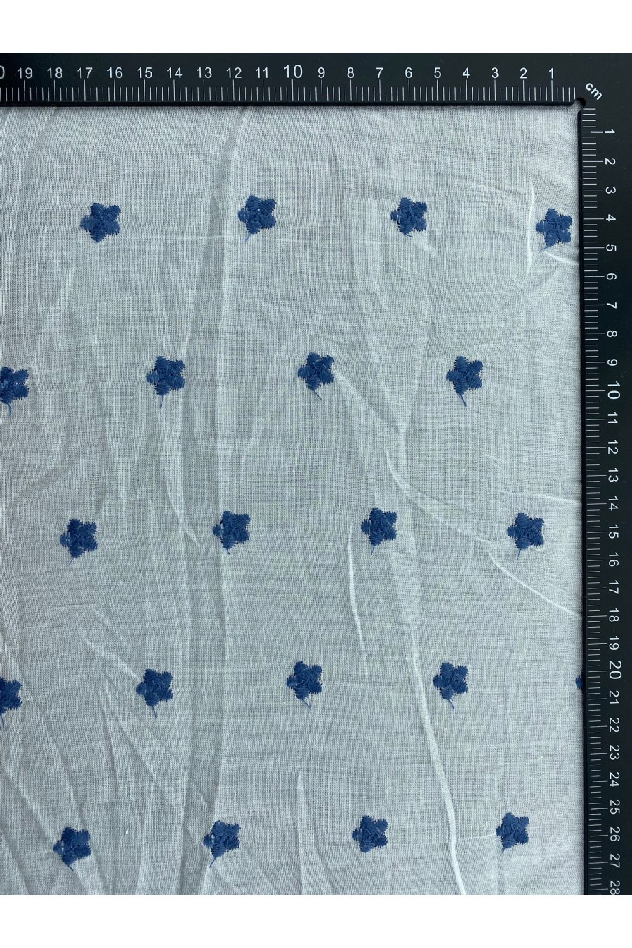 15832-METRE İndigo Çiçek Nakışlı Yerli Brode Kumaş - 135 cm
