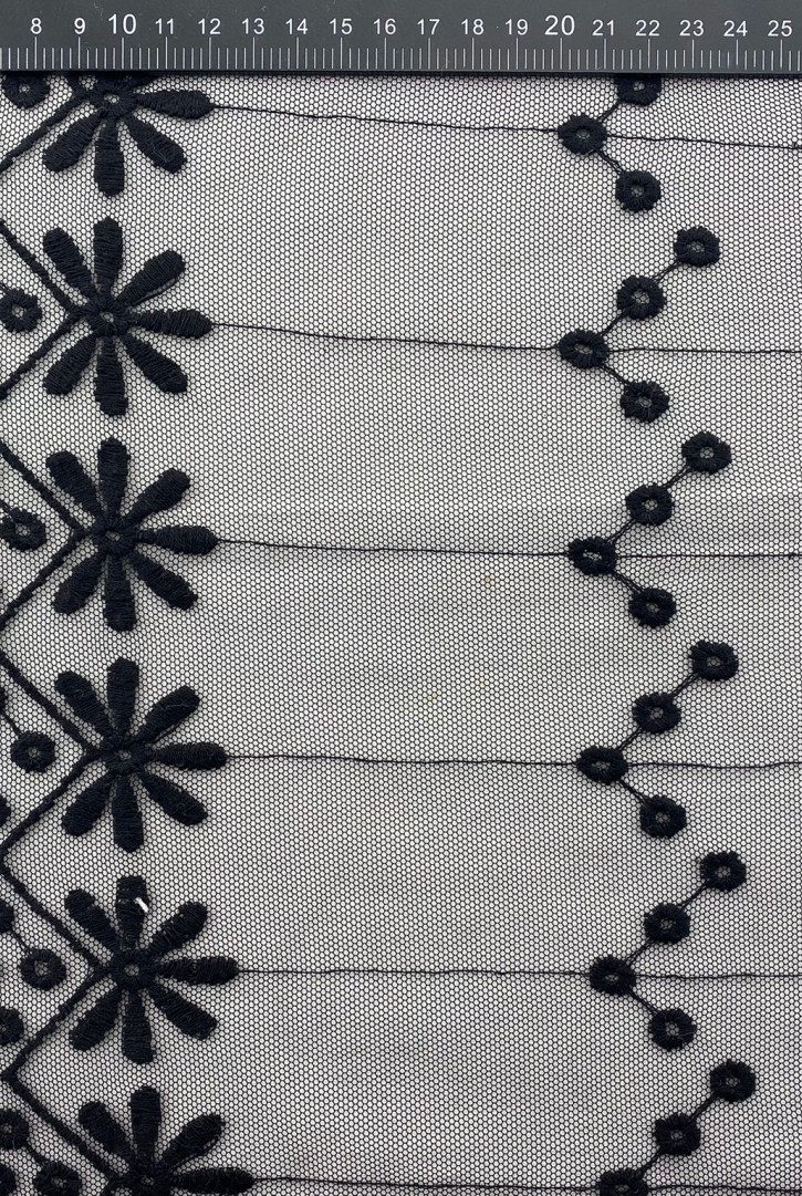 Siyah Tül Üzeri Polyester Brode, Yerli, 140 cm