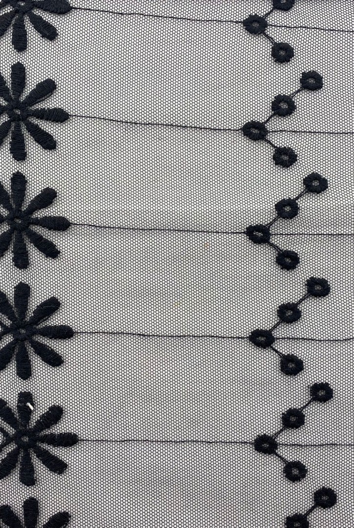 Siyah Tül Üzeri Polyester Brode, Yerli, 140 cm