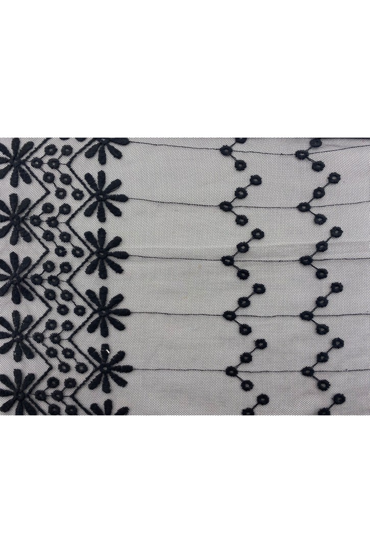 Siyah Tül Üzeri Polyester Brode, Yerli, 140 cm