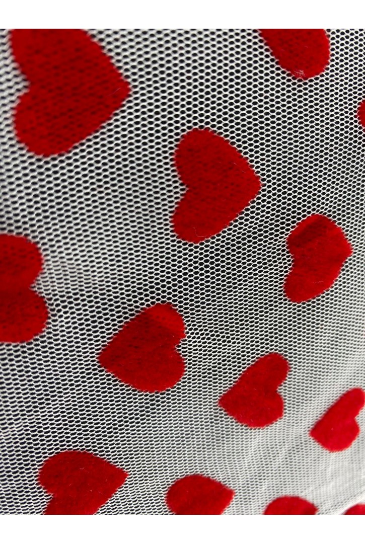Pembe Zemin Üzeri Kalp Desenli Kırmızı Floklu Tül Brode Kumaş - 150 cm Yerli Polyester