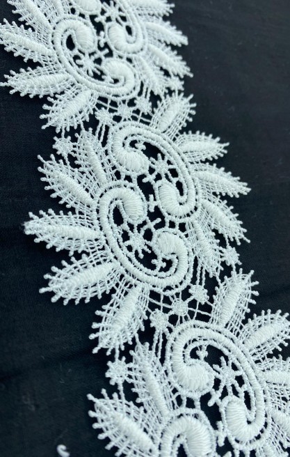 Beyaz Mat Polyester Güpür Brode Bant, 6 cm