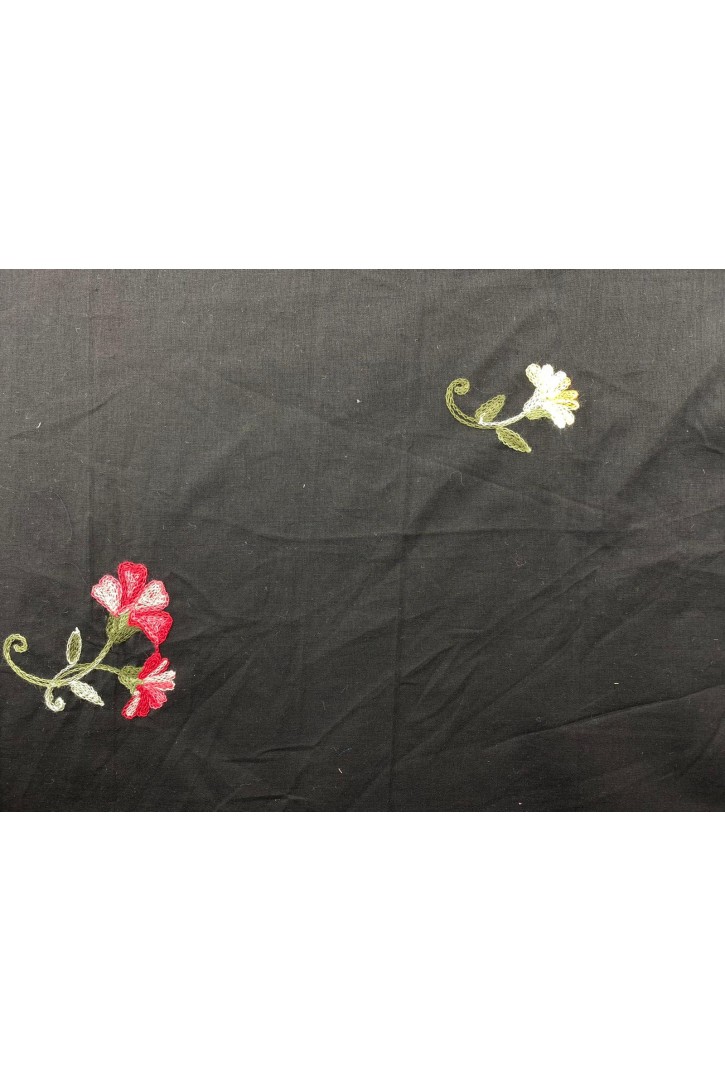 Siyah Zemin Renkli Nakışlı Vual Brode Kumaş