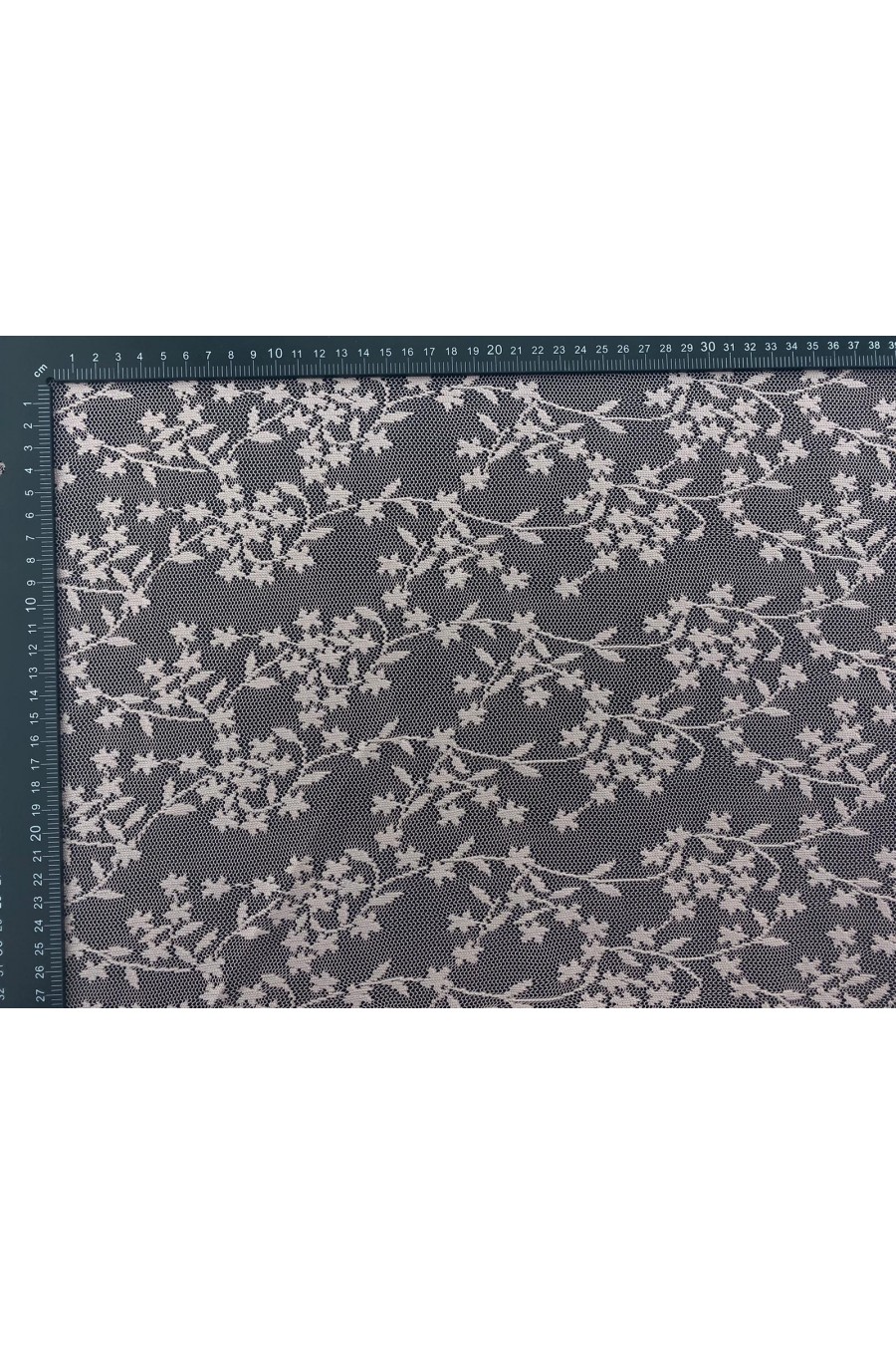 15390-KG Pudra Renk Tül Üzeri Polyester Dantel, 155 cm