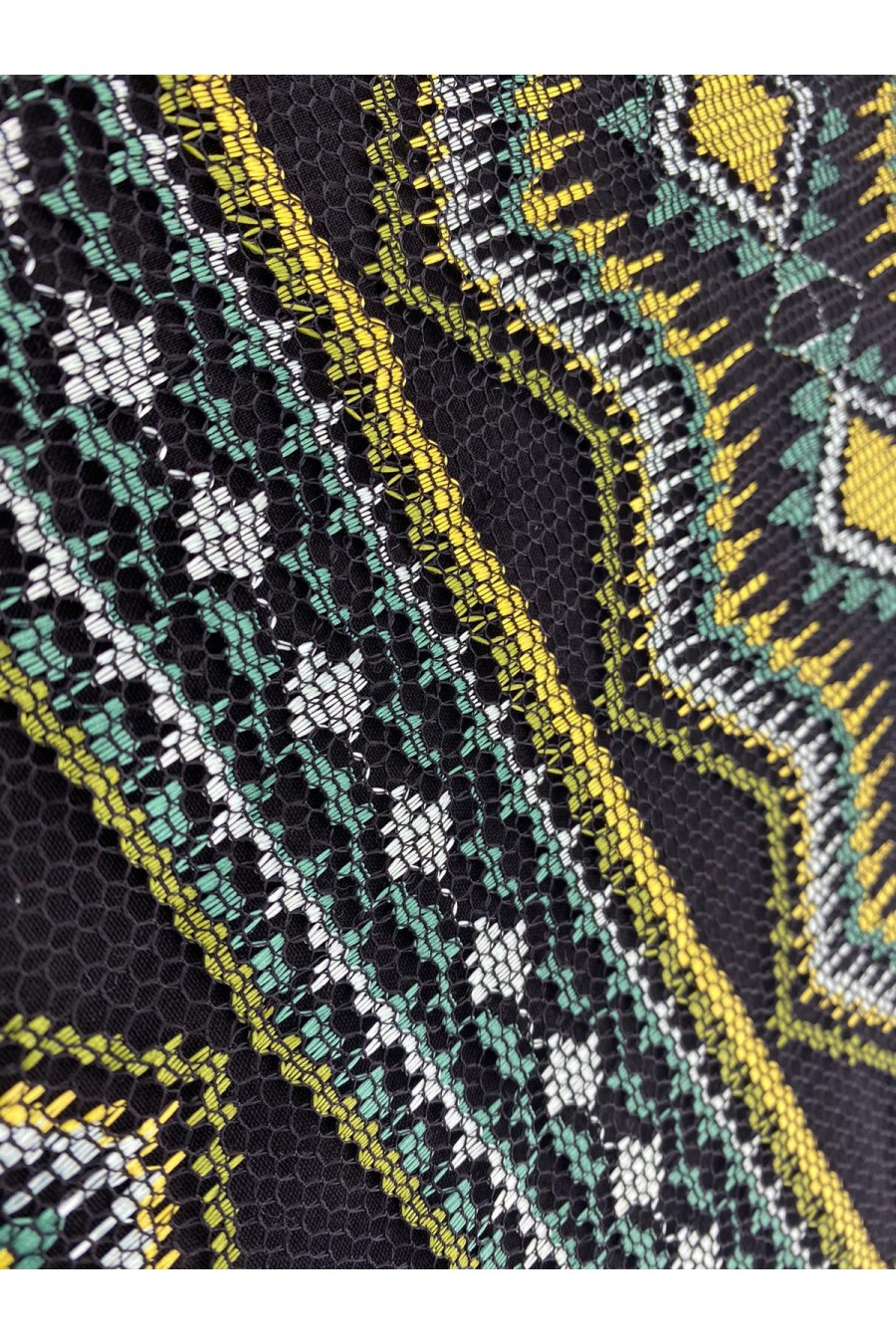 Yeşil-Sarı Nakışlı Naylon Karışımlı Yerli Polyester Dantel, 150 cm