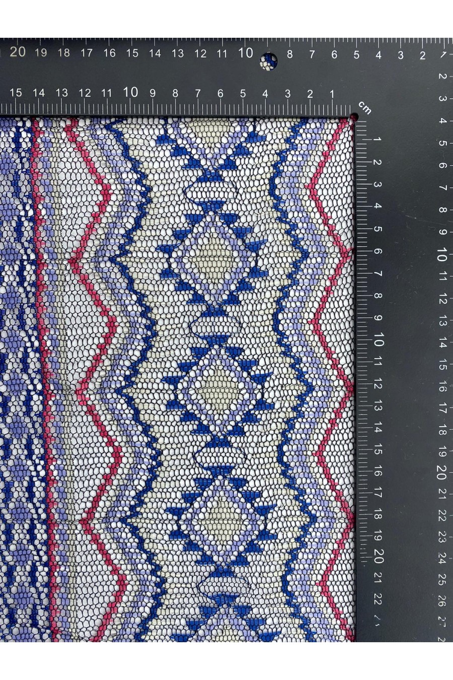 Mor Nakışlı Naylon Karışımlı Polyester Yerli Dantel, 150 cm